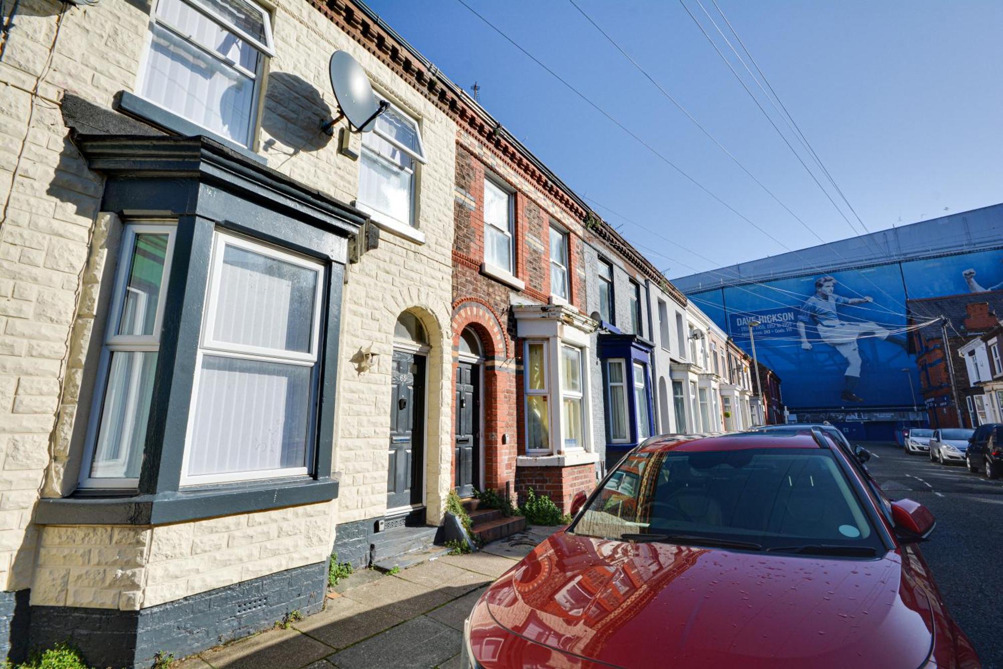 With Alexandra 2 Free Parking - High Speed Free Wifi Liverpool
