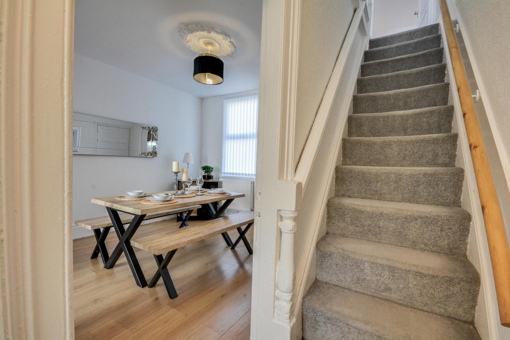 With Alexandra 2 Free Parking - High Speed Free Wifi * Liverpool